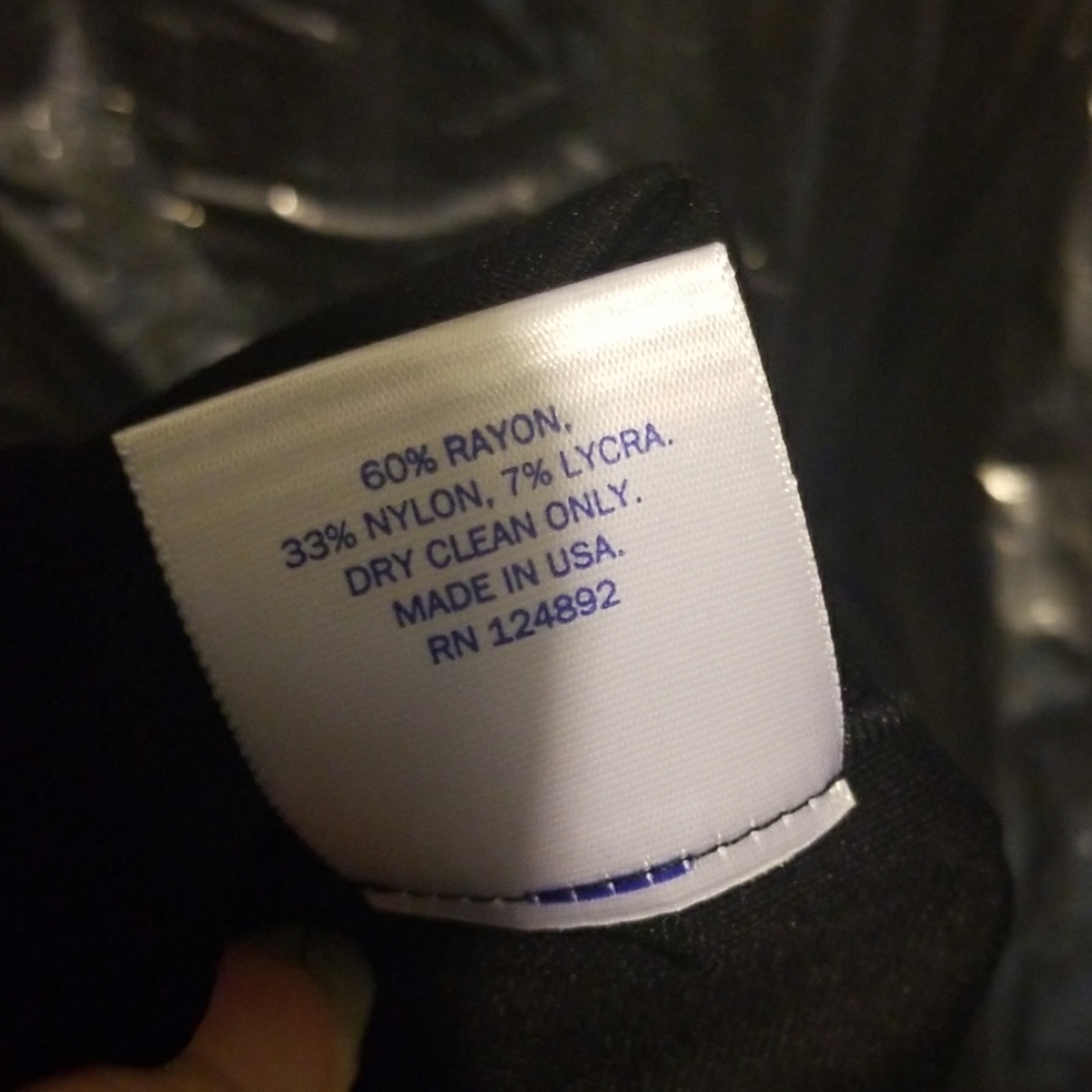 Serena and Lily shift dress. LBD. Long sleeve - Picture 5 of 5